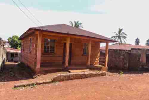 Well built 4 bedroom property at Kissy